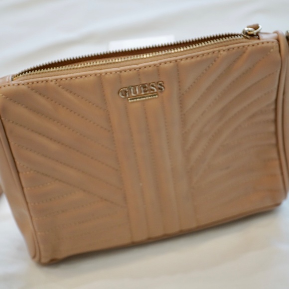 Guess Los Angeles Convertible Crossbody Creme - Picture 6 of 6